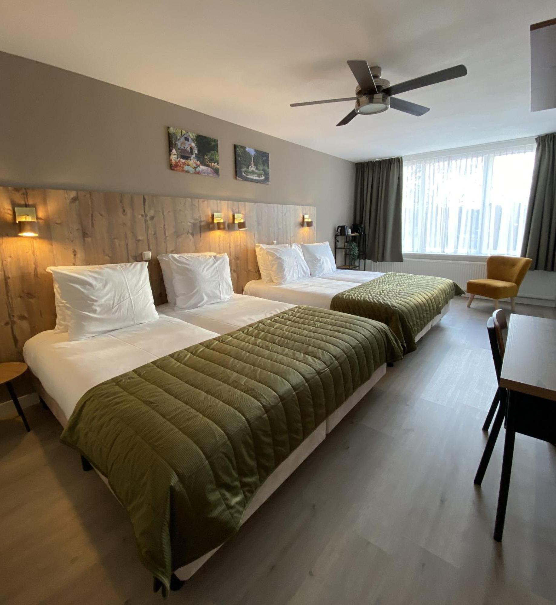 Hotel Emilia Кацхеувел Екстериор снимка