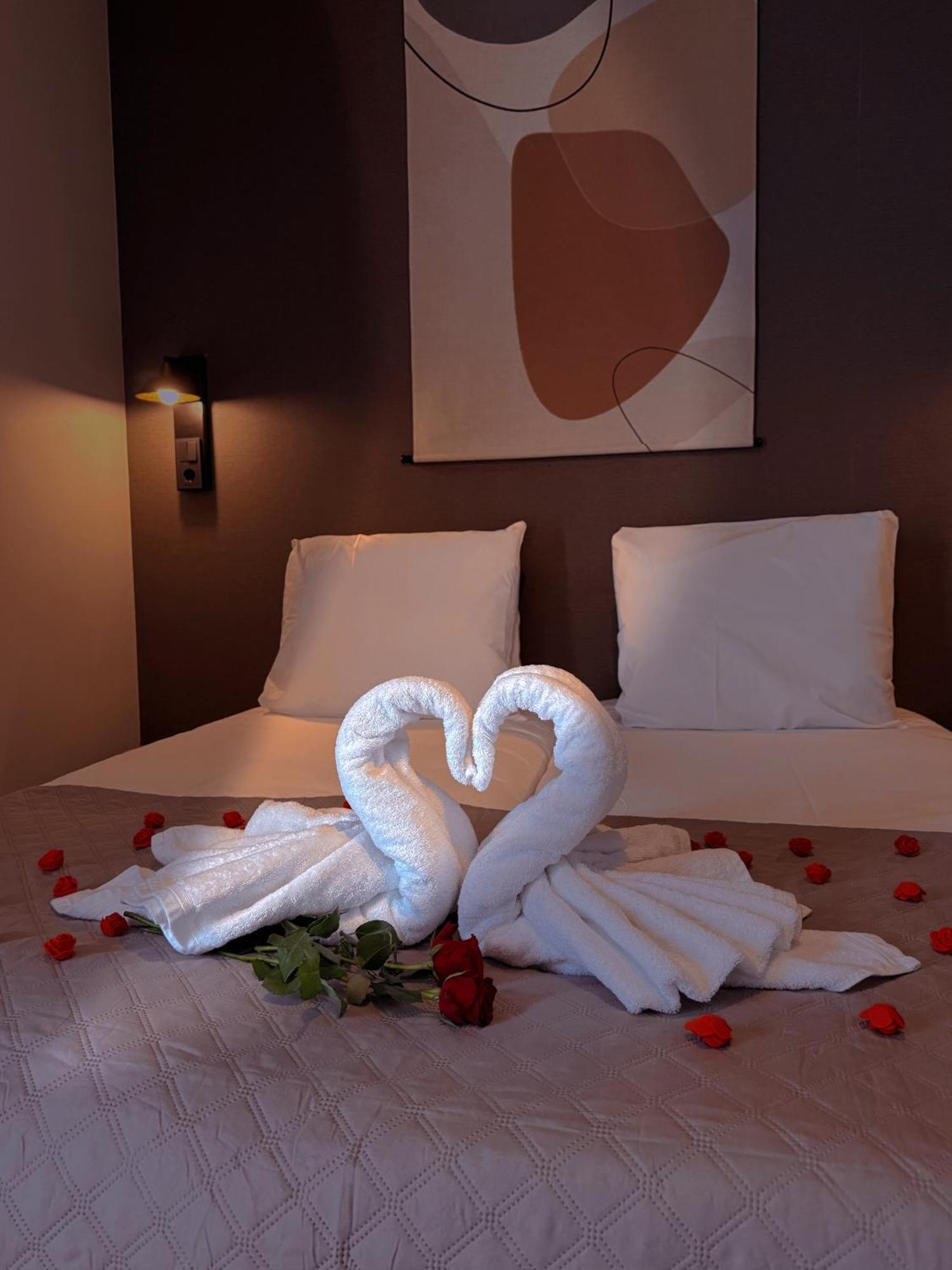 Hotel Emilia Кацхеувел Екстериор снимка